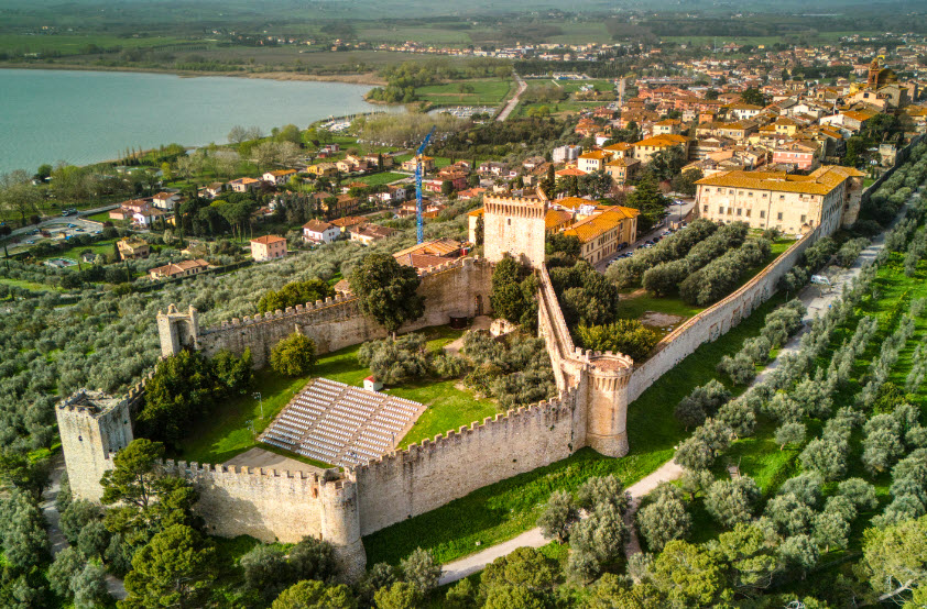 Castello Del Leone, Italy
